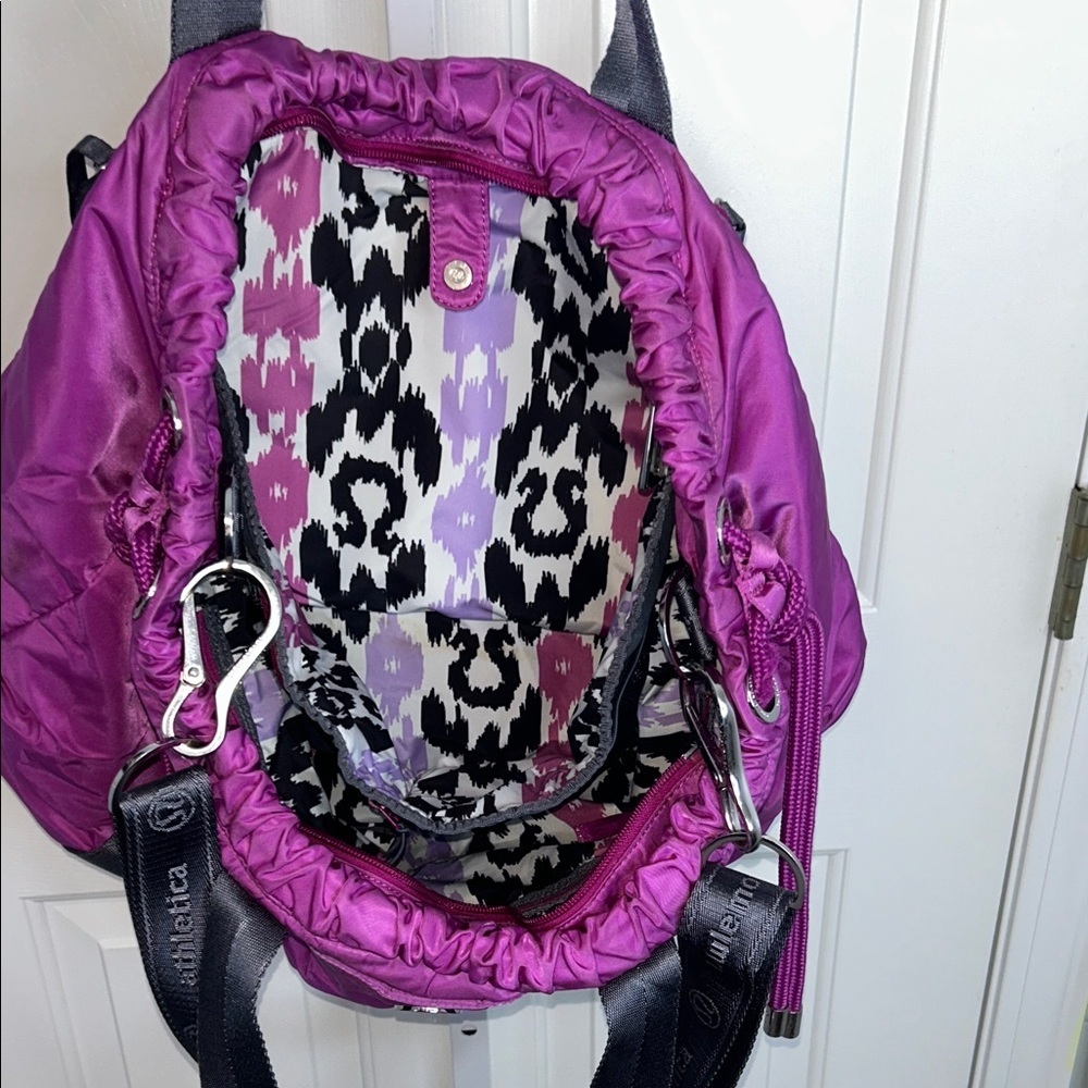 lululemon Effortless Bag Yoga Tote Laptop Neon Purple Nylon - Picture 10 of 17